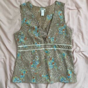 Old Navy unique floral blouse!